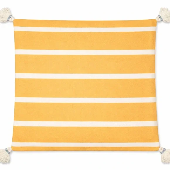 Set of 4 Decorative Floral Pillow Covers 18x18 New - Picture 5 of 9